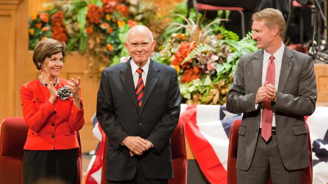 Elder-Kristen-Oaks-constitution.jpg